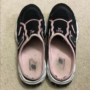 New Balance slip on tennis shoes